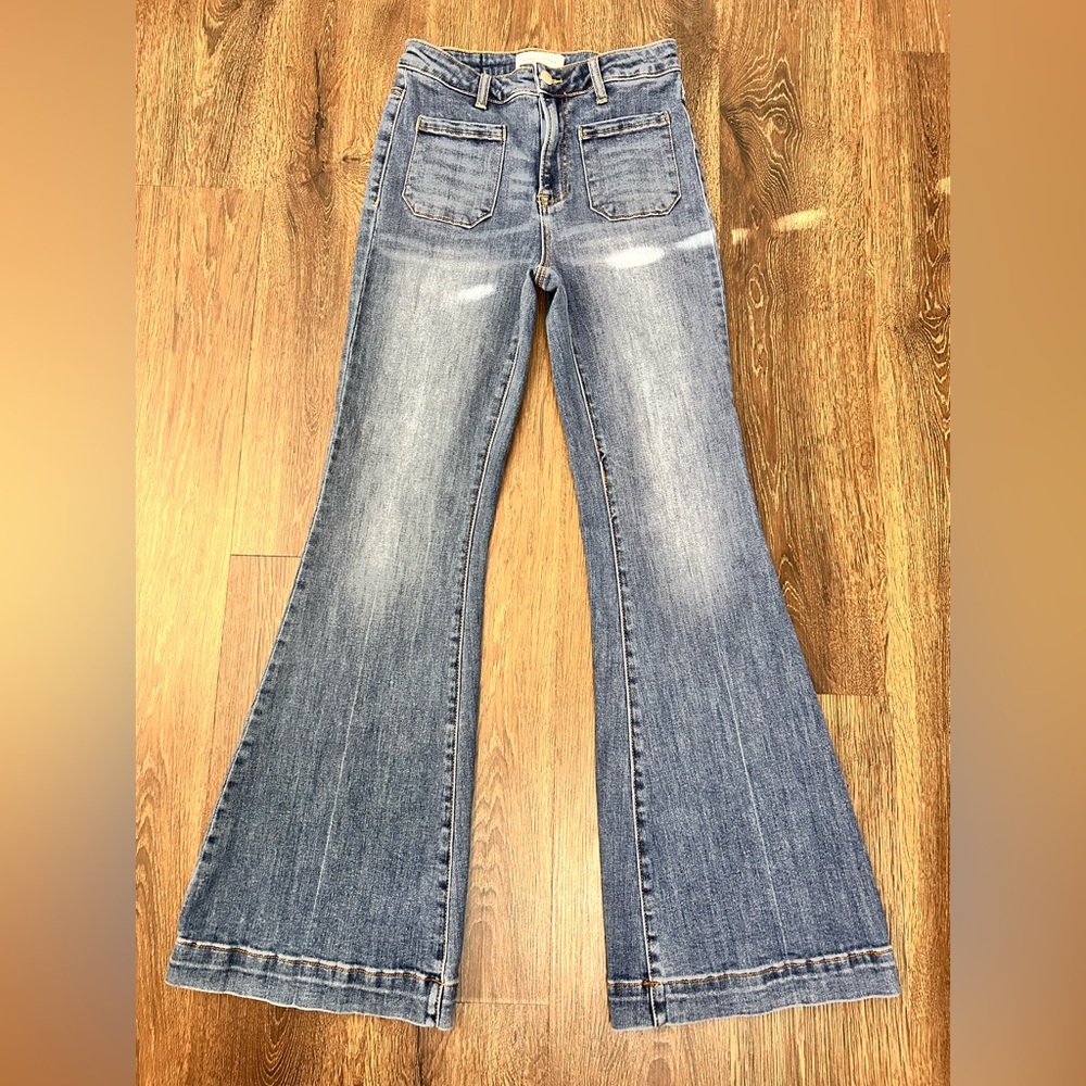 Risen Jeans Women’s 5/27 Beau‎ Bell Bottom High Rise Medium Wash Jeans